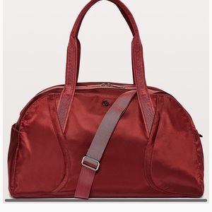 Red LuLuLemon Put of Range Duffel